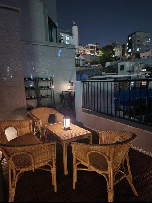 Koon Terrace Stay Сеул Екстер'єр фото