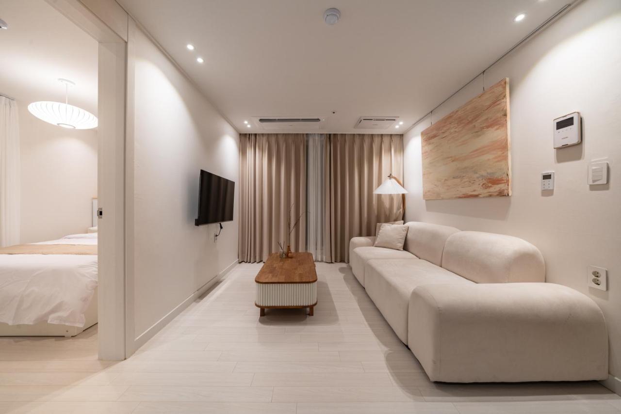 Koon Terrace Stay Сеул Екстер'єр фото